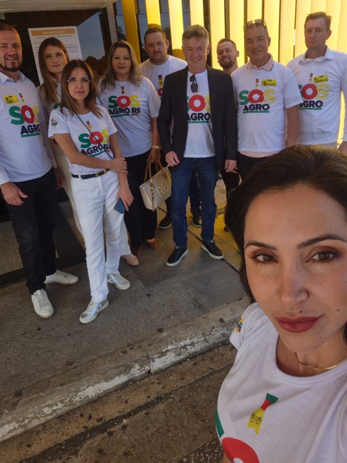 Grazi Camargo em evento do movimento
